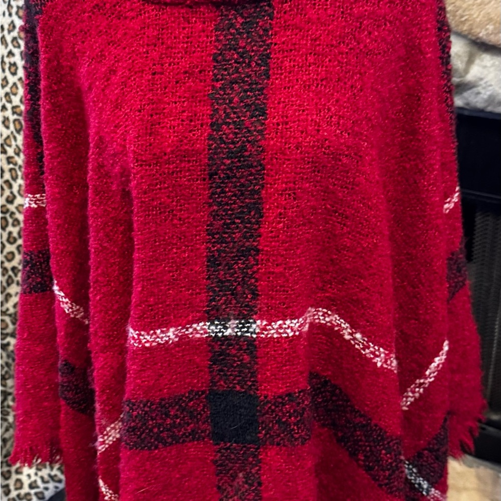 Mintee 16 Women's Red and Black Checkered Poncho